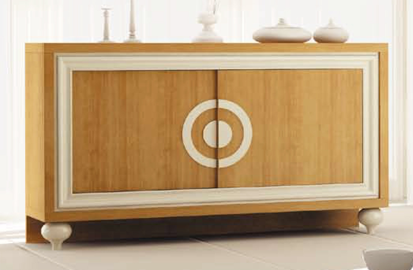 APARADOR DE MADERA CON PUERTAS CORREDERAS