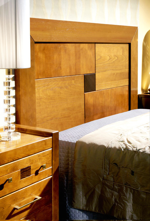 CABECERO DE CAMA PANEL A 4 VETAS Y DETALLE CENTRAL MADERA - HAYA