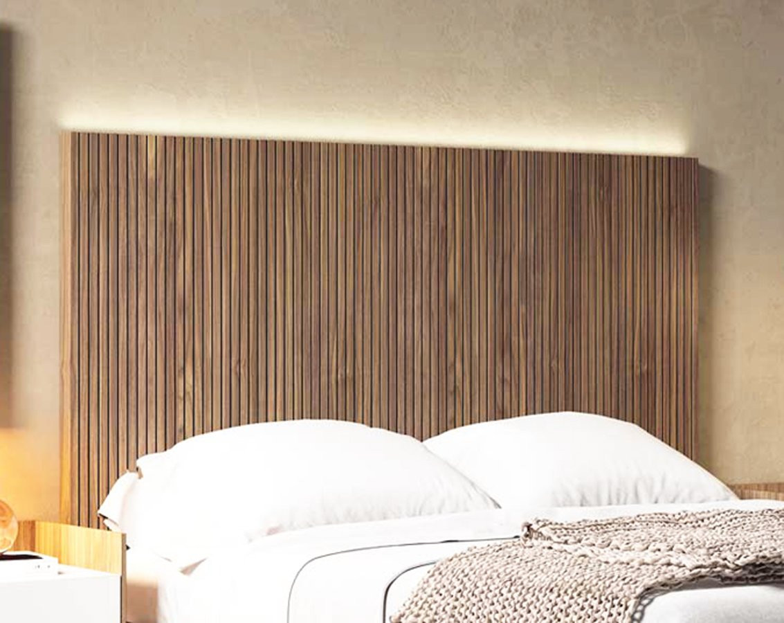 CABECERO DE CAMA DE LÍNEAS RECTAS Y SENCILLAS MADERA - ROBLE