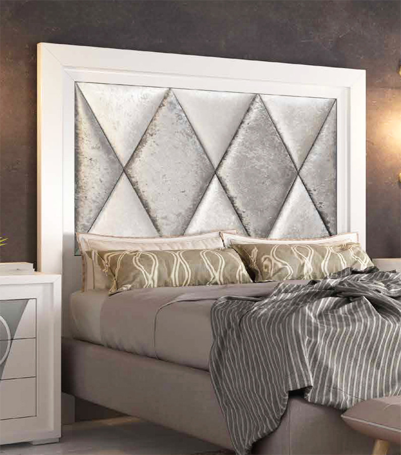 CABECERO DE CAMA TAPIZADO CON FORMA DE ROMBOS
