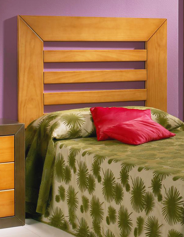 CABEZAL DE CAMA CON 3 TABLAS MADERA - PINO
