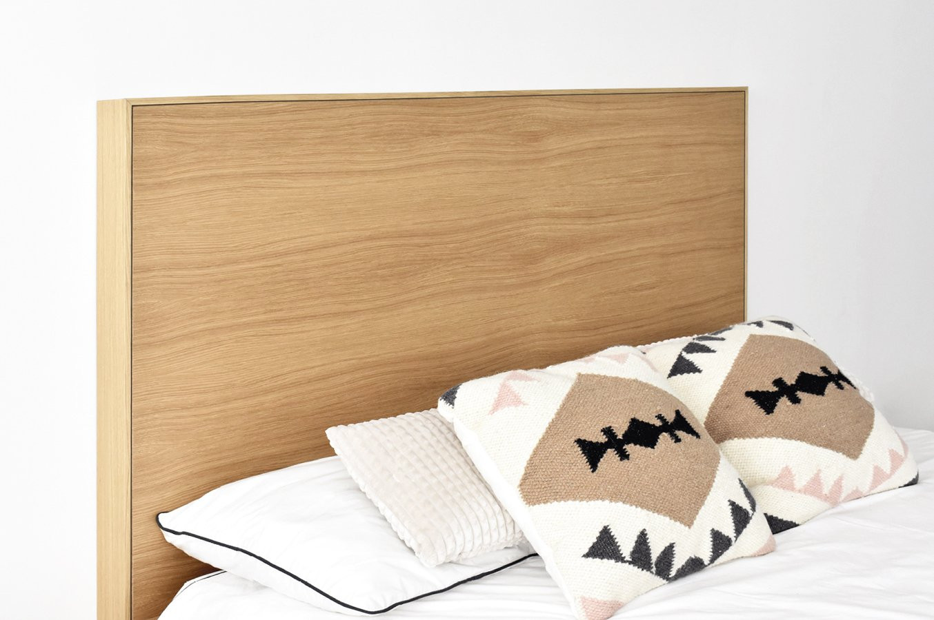 CABECERO DE CAMA DE DISEÑO RECTO EN CHAPA MADERA - ROBLE
