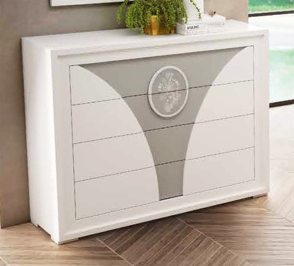 CÓMODA DE DORMITORIO CON 4 CAJONES ESTILO CLÁSICO
