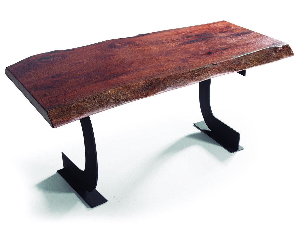 MESA DE COMEDOR HECHA CON UN TRONCO DE MADERA MACIZA DE TALÍ