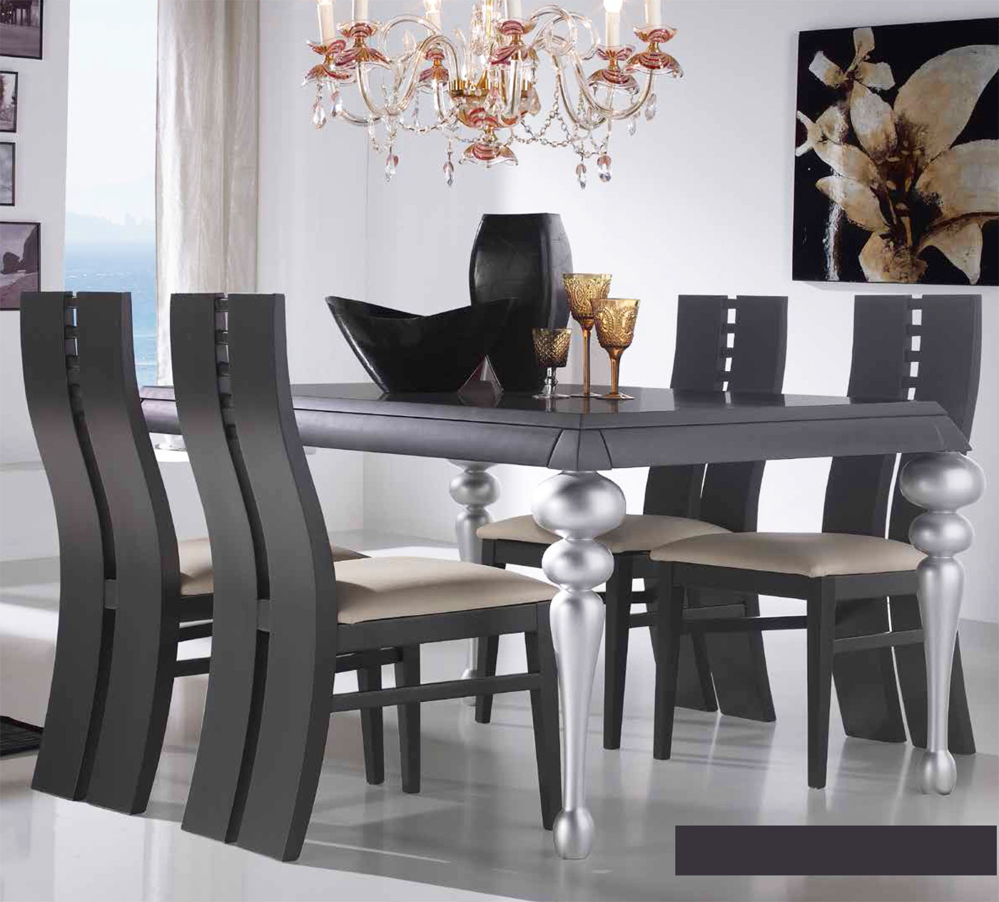 MESA DE COMEDOR CON PATAS CON BOLAS MADERA - PINO