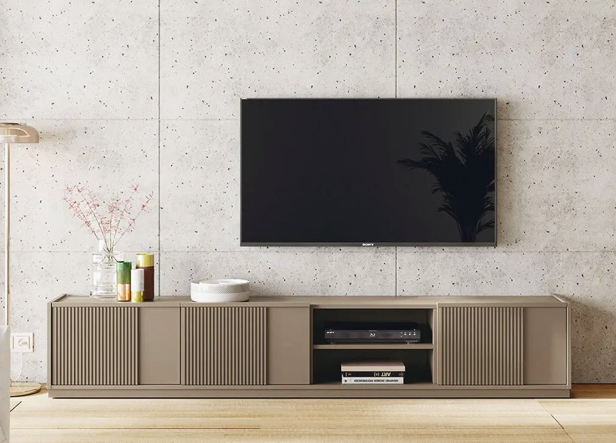 MUEBLE DE TV DE DISEÑO MINIMALISTA CON PALILLERÍA EN LAS PUERTAS