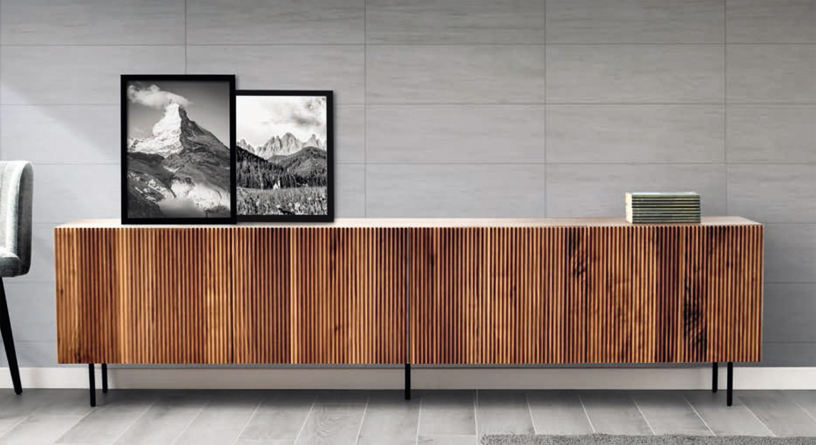 MUEBLE APARADOR BAJO CON PUERTAS Y PATAS METÁLICAS - ROBLE