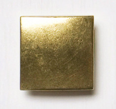 TIRADOR METÁLICO CUADRADO 40 x 40 mm.
