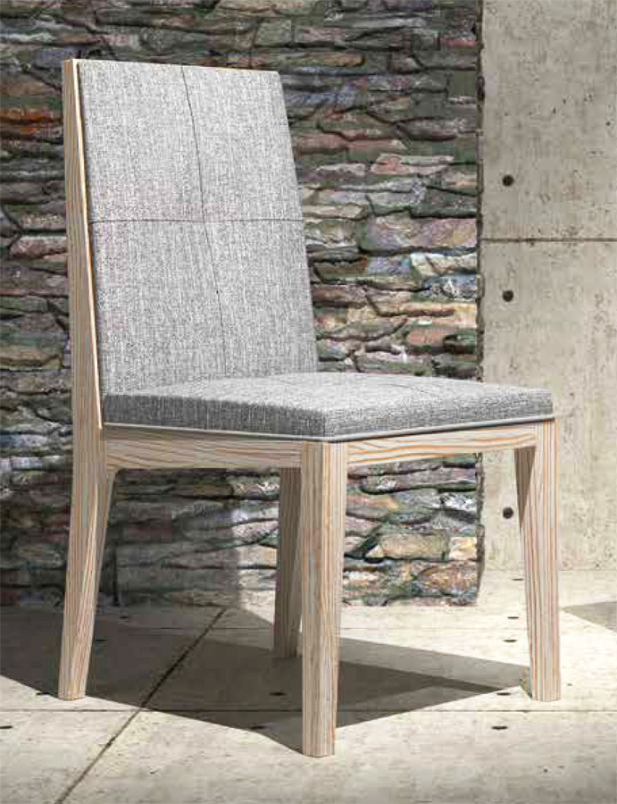 SILLA DE DISEÑO EN MADERA SOSTENIBLE Y TEJIDOS DE CALIDAD