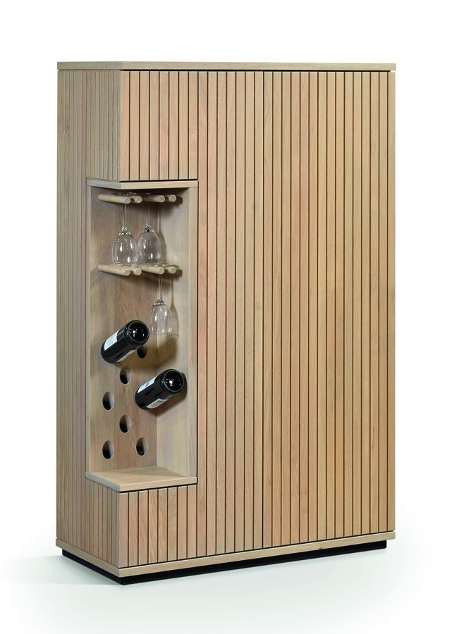 VITRINA BAR CON BOTELLERO Y FABRICADA EN MADERA DE ROBLE SOSTENIBLE
