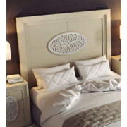 CABECERO DE CAMA CON DETALLE OVALADO GRECA
