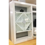 MUEBLE VITRINA BOTELLERO CON FORMA DE ROMBO - DM