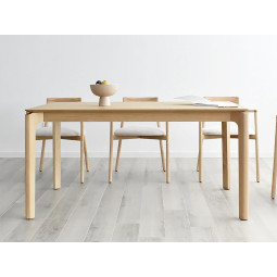 MESA DE COMEDOR ESTILO NÓRDICO FABRICADA EN MADERA SOSTENIBLE
