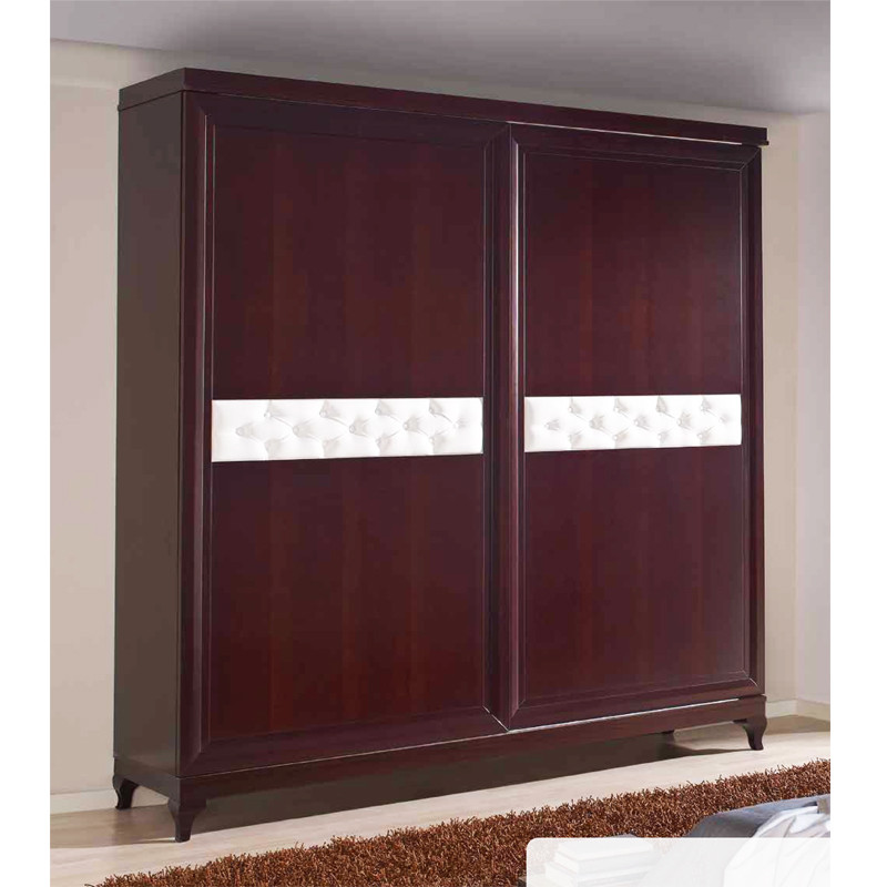 Armario con Puertas Correderas y con zócalo Isabelino