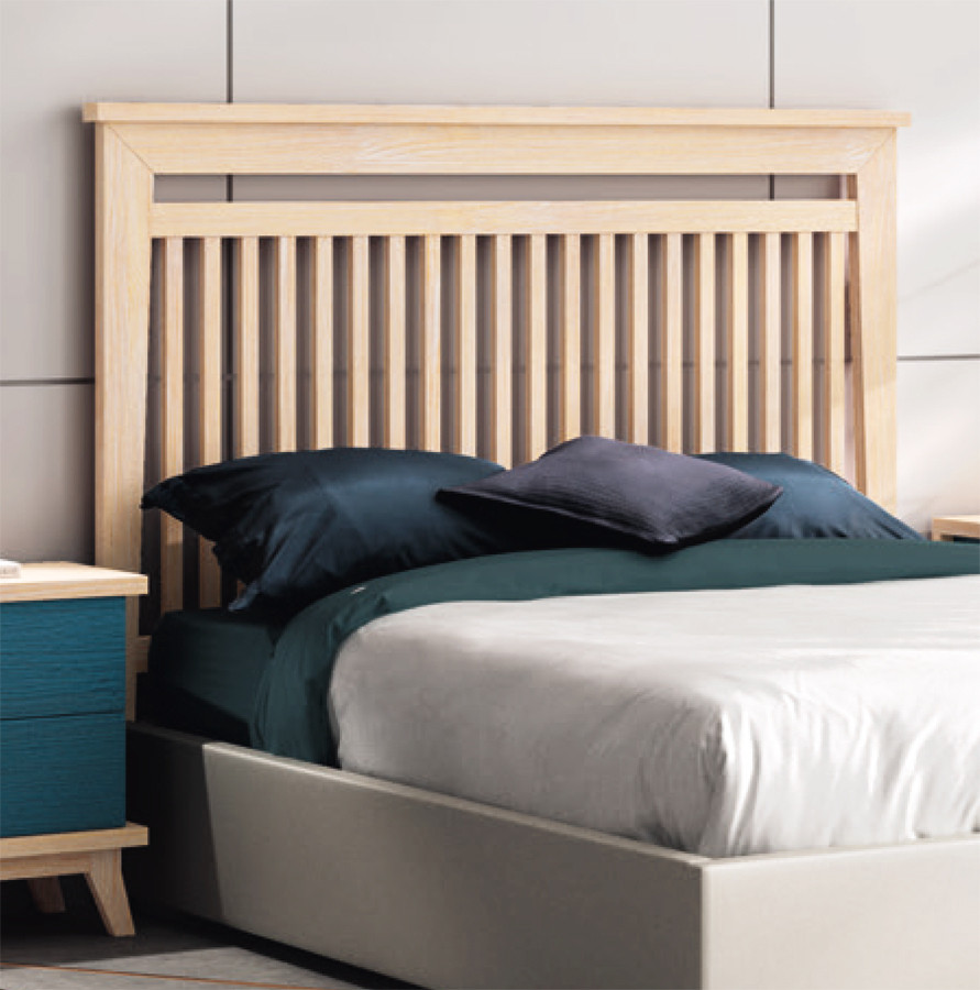 CABECERO CON LISTONES DE MADERA para dormitorios con muebles nórdicos