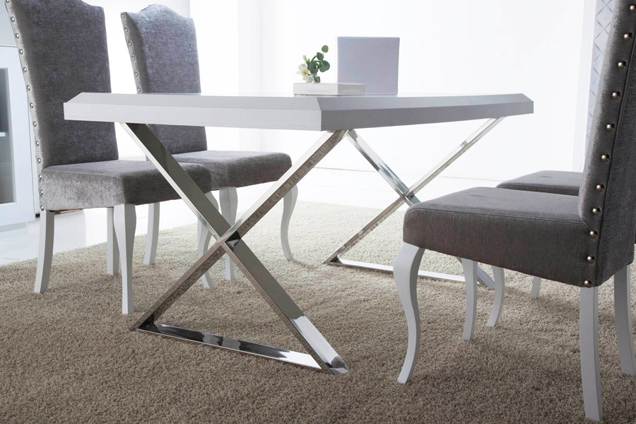Mesa De Comedor Con Patas De Acero Con Forma De Cruceta Y Tapa De Madera