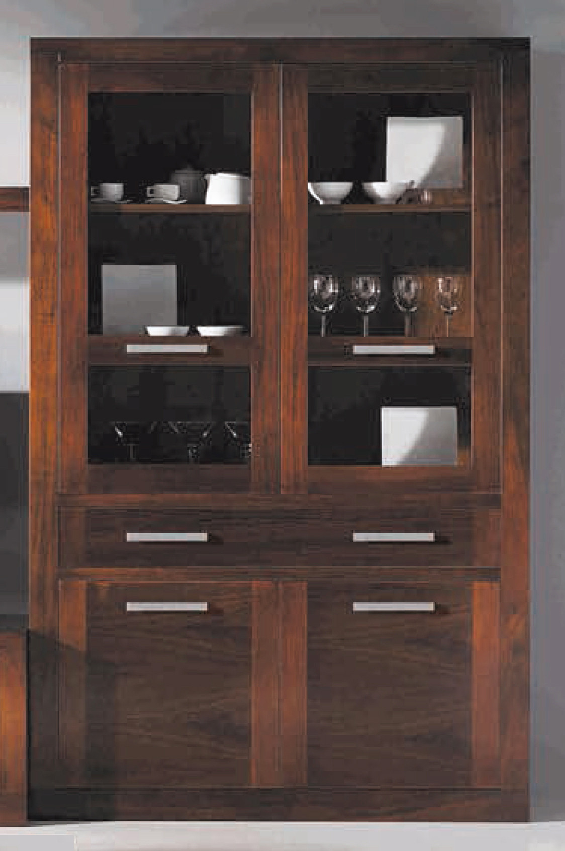 Vitrina para Salones y Comedores en Madera de Nogal - Vitrina Puertas Cristal MaDera Nogal R1002 1 4