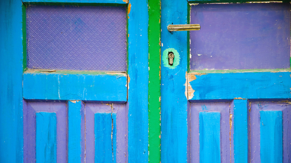 PUERTAS CON PERSONALIDAD PARA DECORAR TU CASA