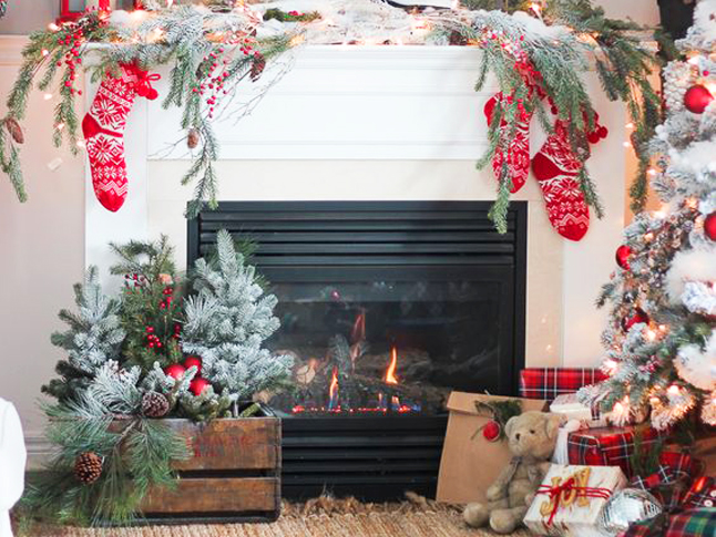 LAS CHIMENEAS MÁS BONITAS DE ESTA NAVIDAD