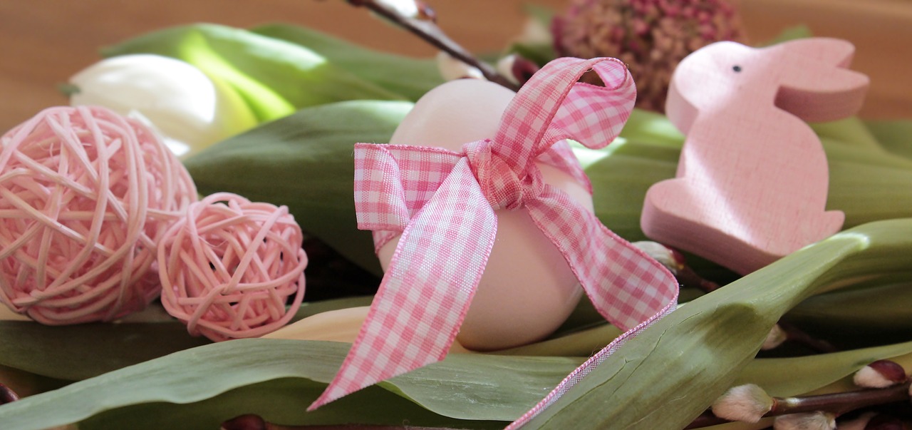 huevos-de-pascua-y-conejo-decoracion